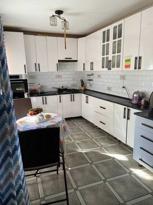 Продается 2-х этажный коттедж