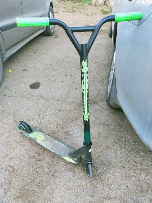Продам самокат трюковый!
