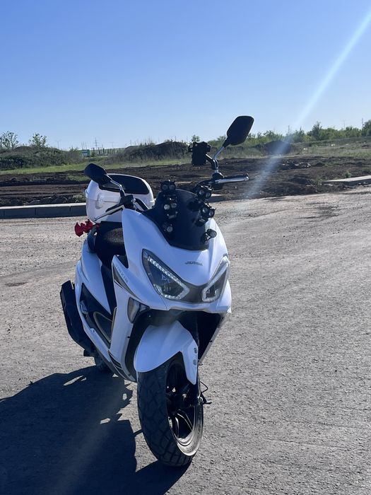 Продам мопед макси в нормальном состояни