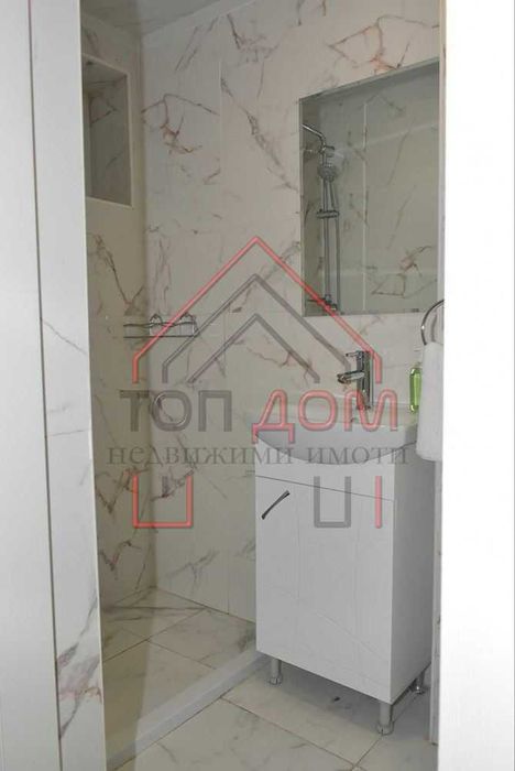 Дава се под наем Двустаен апартамент в Варна, Център - 60 кв.м за 535.5 € - Снимка #3