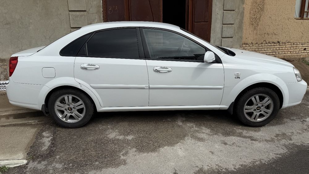 Продается lacetti 2010йил