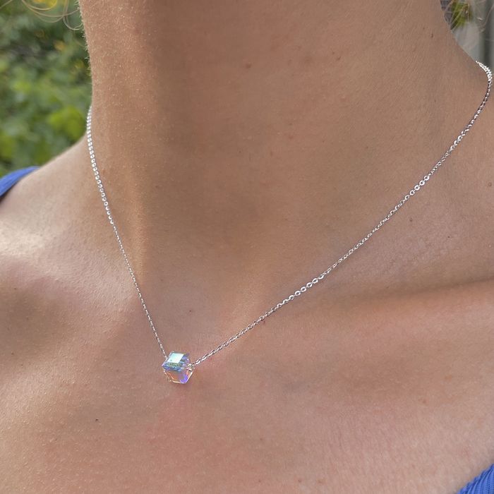 Нежно Сребърно Колие с Кристал Сваровски/Swarovski