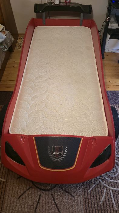 Детско легло тип кола