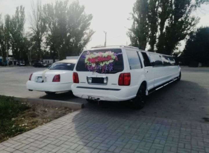 Продам два лимузина