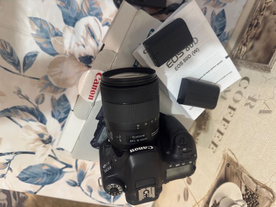 Canon D80+ obiectiv 18-85+ obictiv 50 mm
