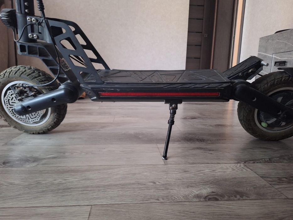 Продается электросамокат