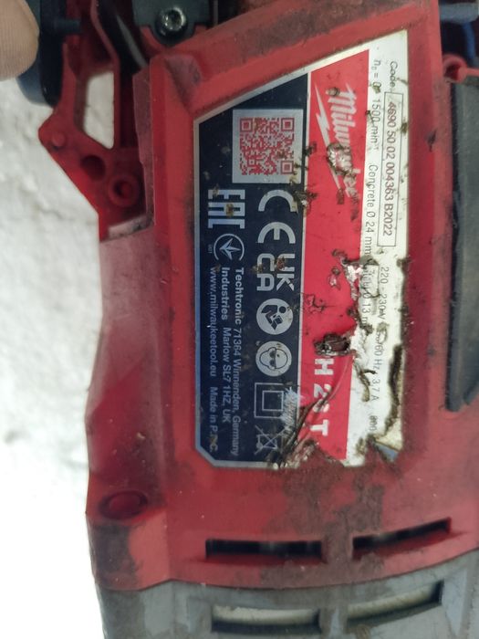 Професионални машини на ток и батерии за ремонт или за части