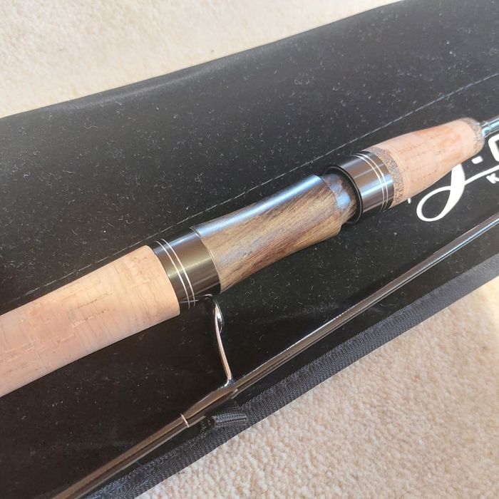 Спининг въдица Jackall T-connection Stream 5'6, 3-7 гр.