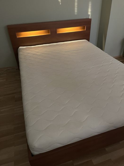 Спалня с матрак 140/200