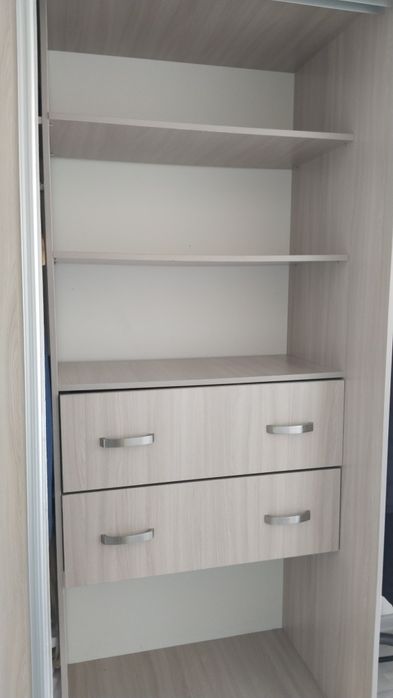 Продам купейный шкаф