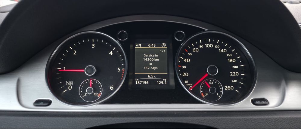 VOLKSWAGEN Passat 2011 — imagine 3