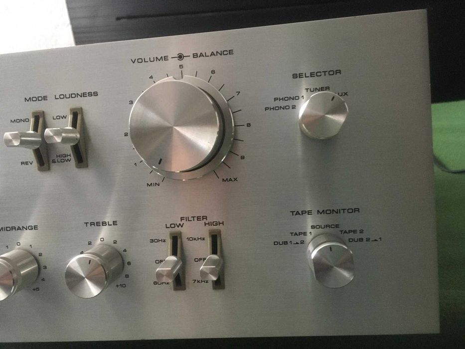 AKAI AM 2800 vintage top