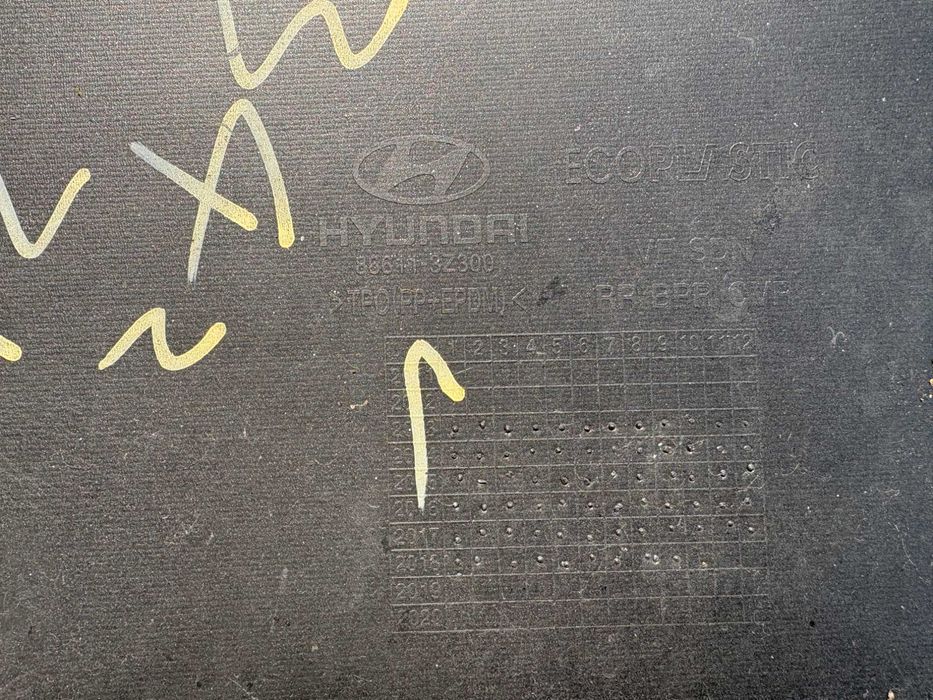 Bara spate cu senzori Hyundai I40 berlina dupa 2011 cod 86611-3Z300