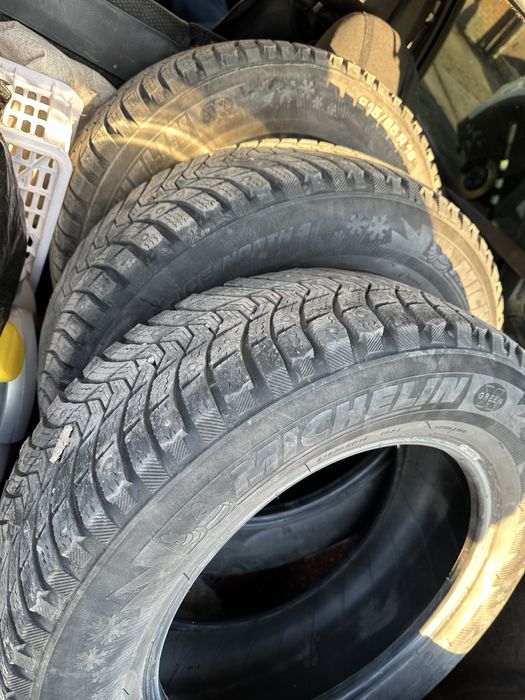 Продам шины Мишлен  215/65 R16