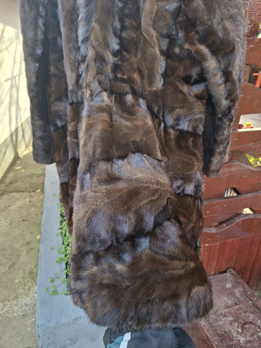 Haina dama blana nutre