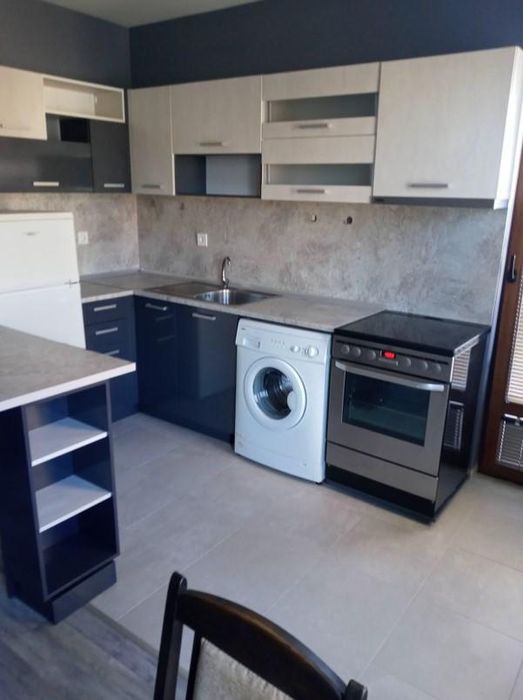 Дава се под наем Двустаен апартамент в София, Карпузица - 65 кв.м за 575 € - Снимка #1