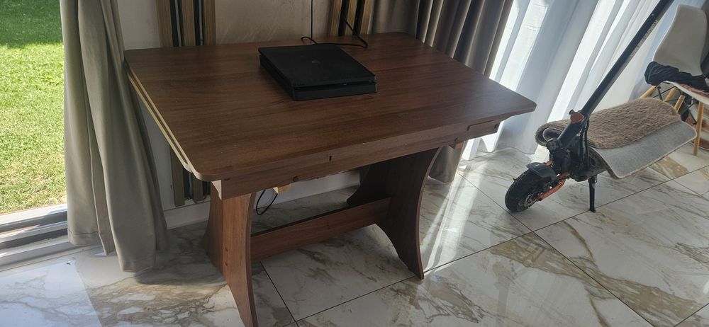 Vand masa extensibilă