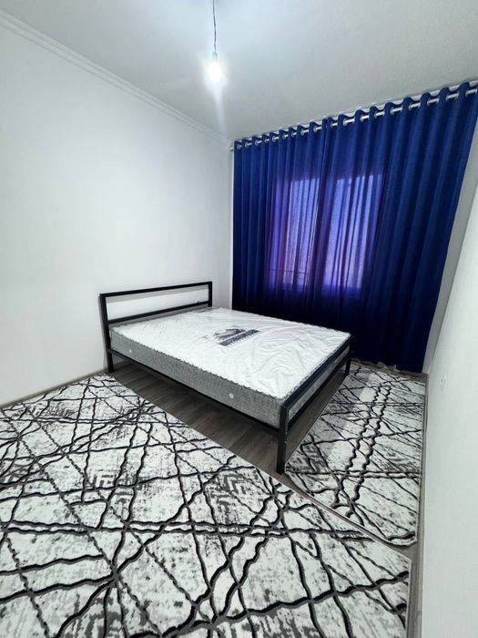 Сдается 2х комнатная квартира 
С обстановкой в горде Алмалыке