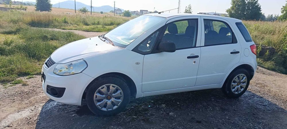 Vand Suzuki SX4 1.5 benzina 112 CP manuala 2010