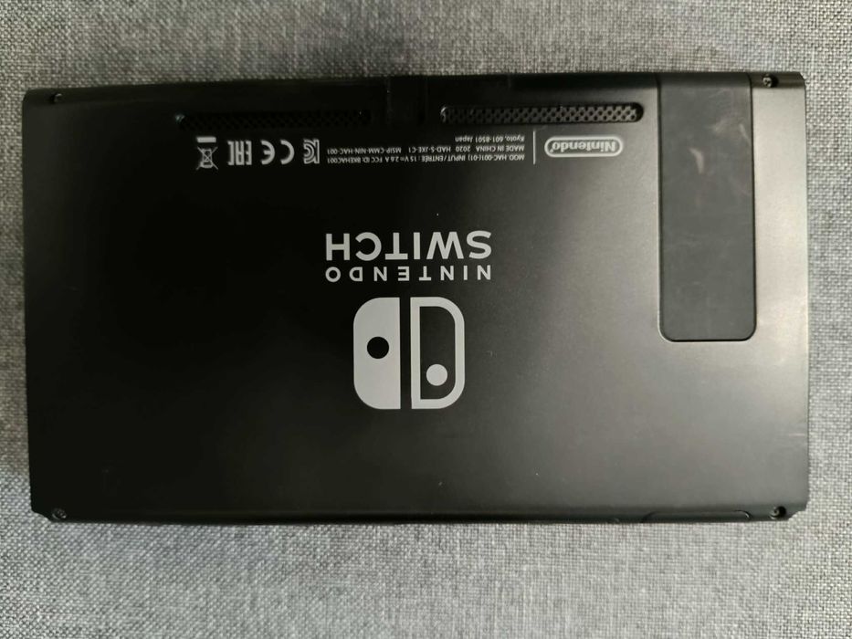 Продавам Nintendo Switch