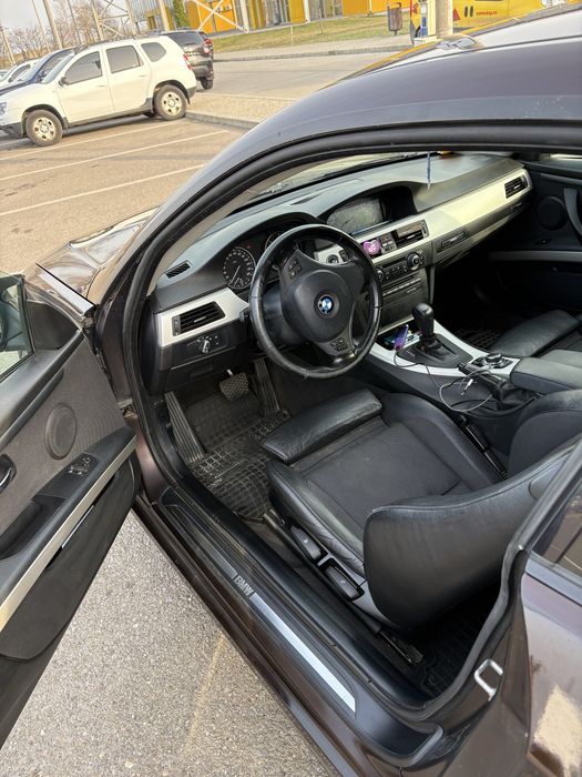 BMW 3 Series 2011 — imagine 3