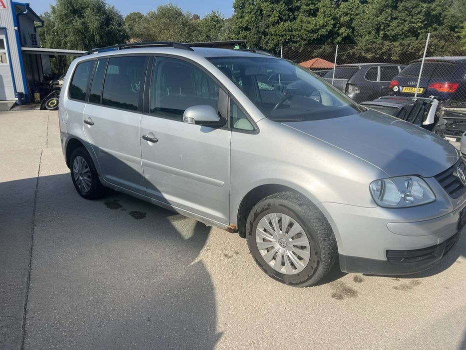На части Volkswagen Тауран