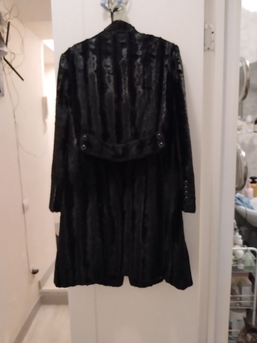 Продам демисизонное пальто