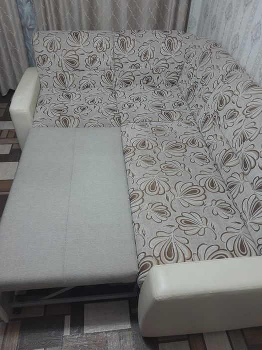 Продам угловой диван
