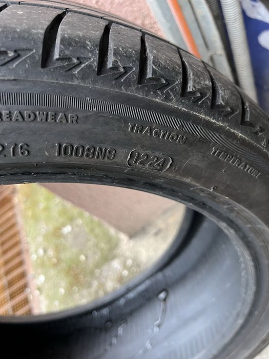 Bridgestone 245/40/19  dot 2024
