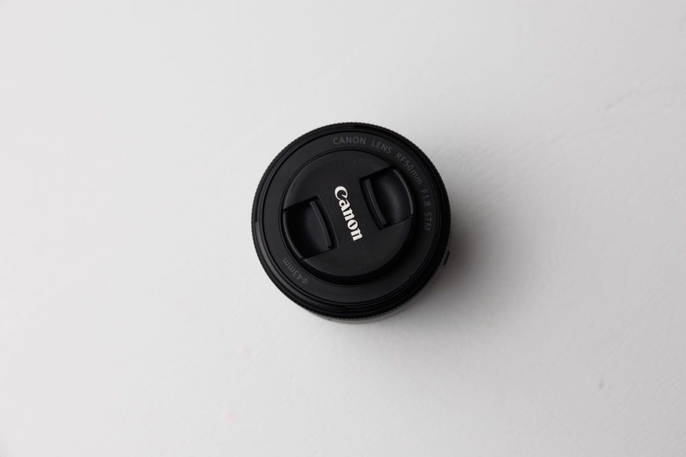 Обектив Canon RF 50 1.8