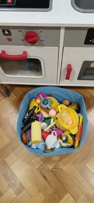 Детска кухня за игра