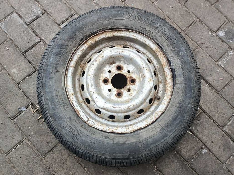 Запасное колесо на ВАЗ. 10000 тг.