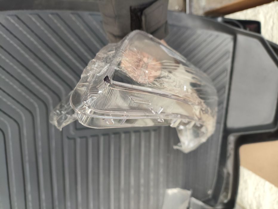 Элантра стекло фара 16+