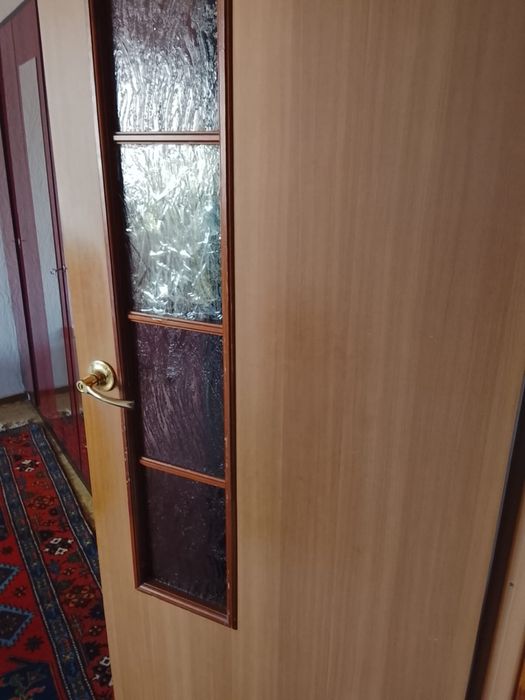 Деревянский дверь