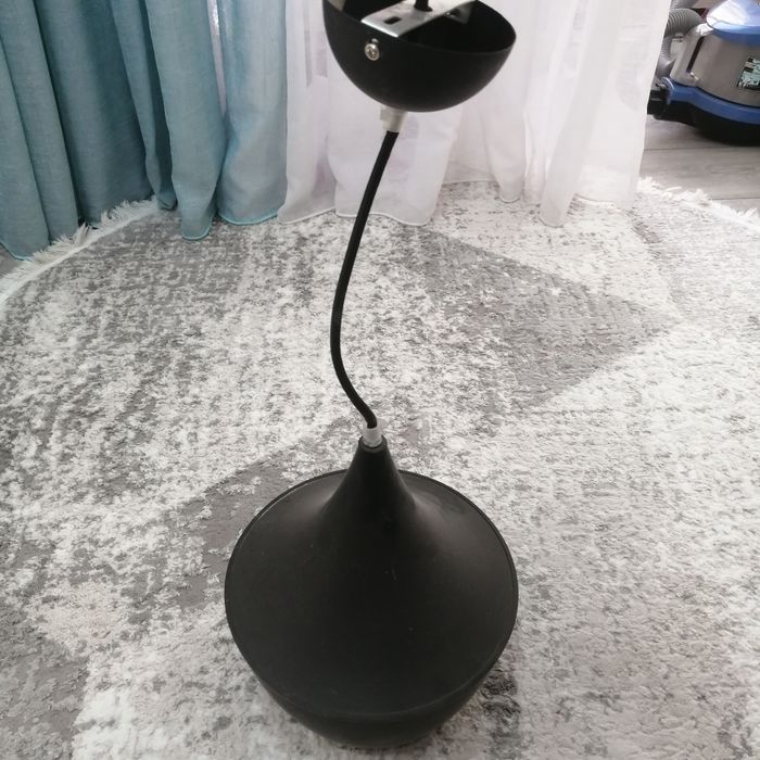 Продам люстры 2 шт новый