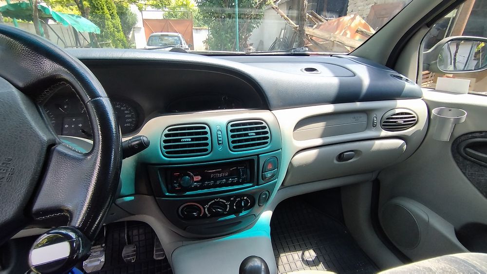 Renault megane scenic