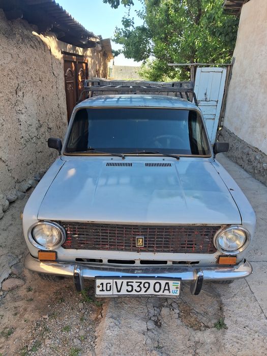 Машина сотилади ваз 2101