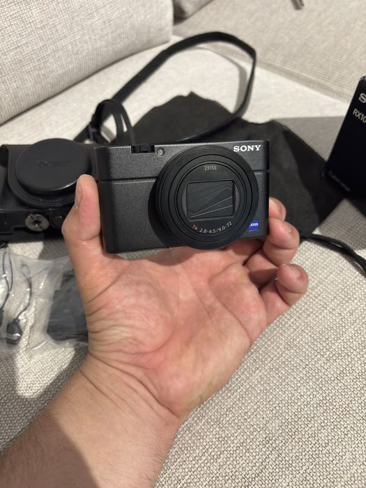 Sony Cyber-shot RX100 VI