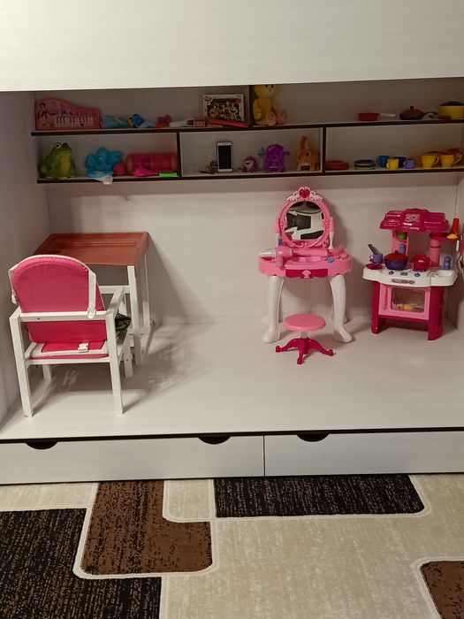 Двухъярусная детская кровать