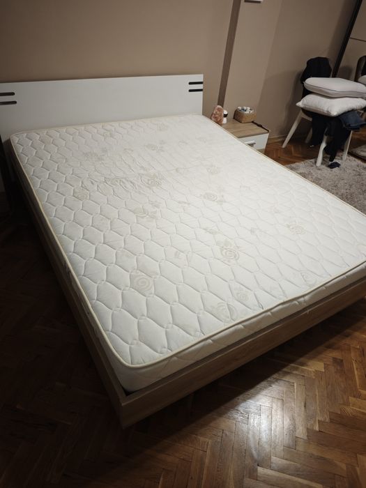 Спалня с матрак (Нани -зимен ,летен) 160/200 запазен