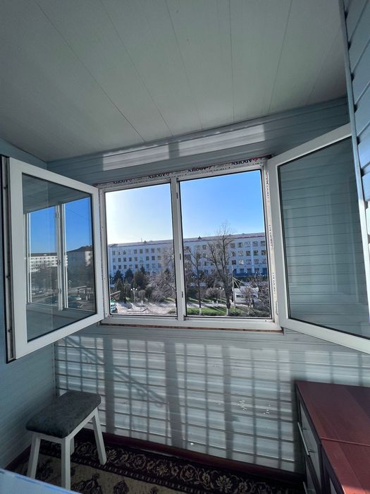 24/7 по часам, в день,  в ночь