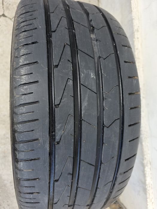 Hankook.Vand 4 anvelope de vara Hankook,235/45/18
