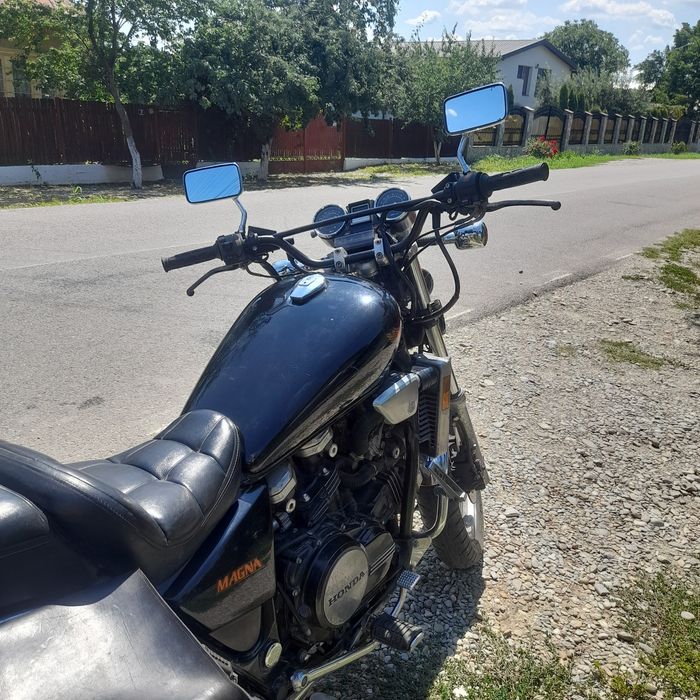 Honda magna VF 700