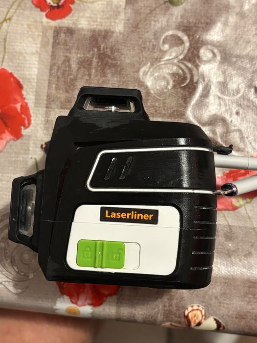 Vând Nivelă Laser 3D