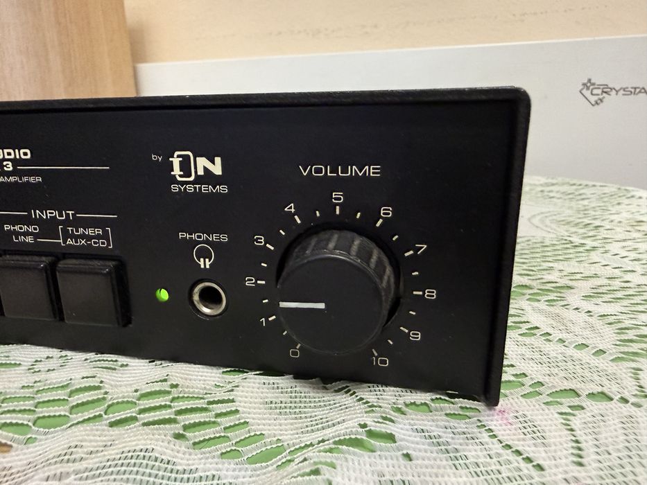 Obelisk 3 Качествен стерео усилвтаел