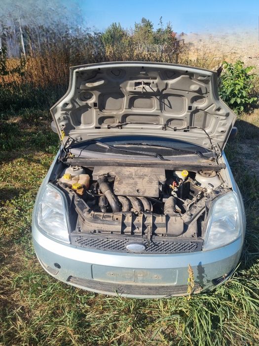 Ford Fiesta 2003 - Se vinde ÎNTREAGĂ pentru piese / donatoare