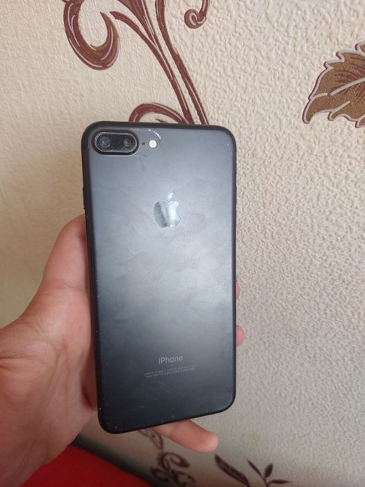 iPhone 7 plus qora rang