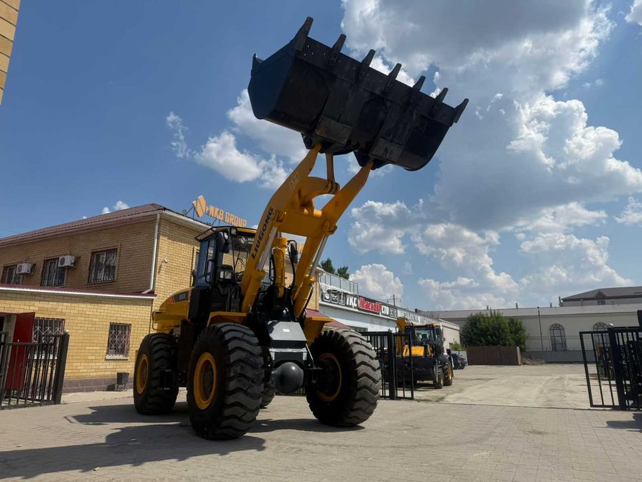 Фронтальный погрузчик LIU GONG 855