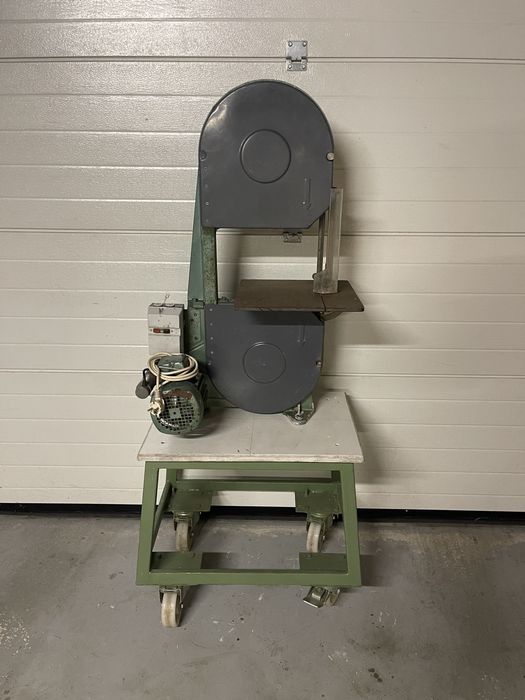 Banzic Fierastrau vertical panglica Rondy