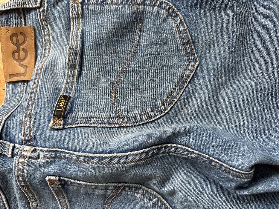 Blugi Wrangler in conditie f buna